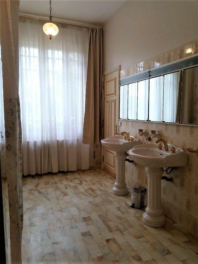 Maison Lalongere Longueville  Luaran gambar